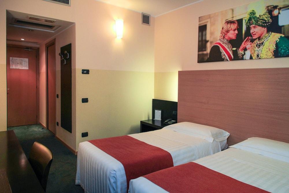 B&B Hotel Milano Cologno Studios Cologno Monzese Eksteriør bilde