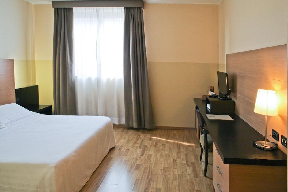B&B Hotel Milano Cologno Studios Cologno Monzese Eksteriør bilde