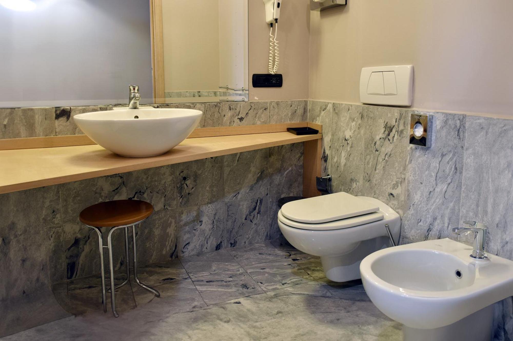 B&B Hotel Milano Cologno Studios Cologno Monzese Eksteriør bilde