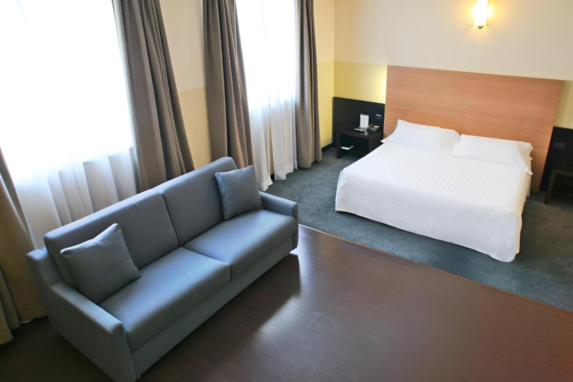 B&B Hotel Milano Cologno Studios Cologno Monzese Eksteriør bilde