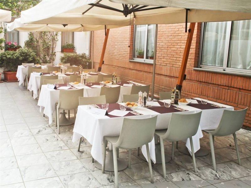 B&B Hotel Milano Cologno Studios Cologno Monzese Eksteriør bilde