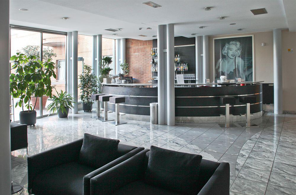 B&B Hotel Milano Cologno Studios Cologno Monzese Eksteriør bilde